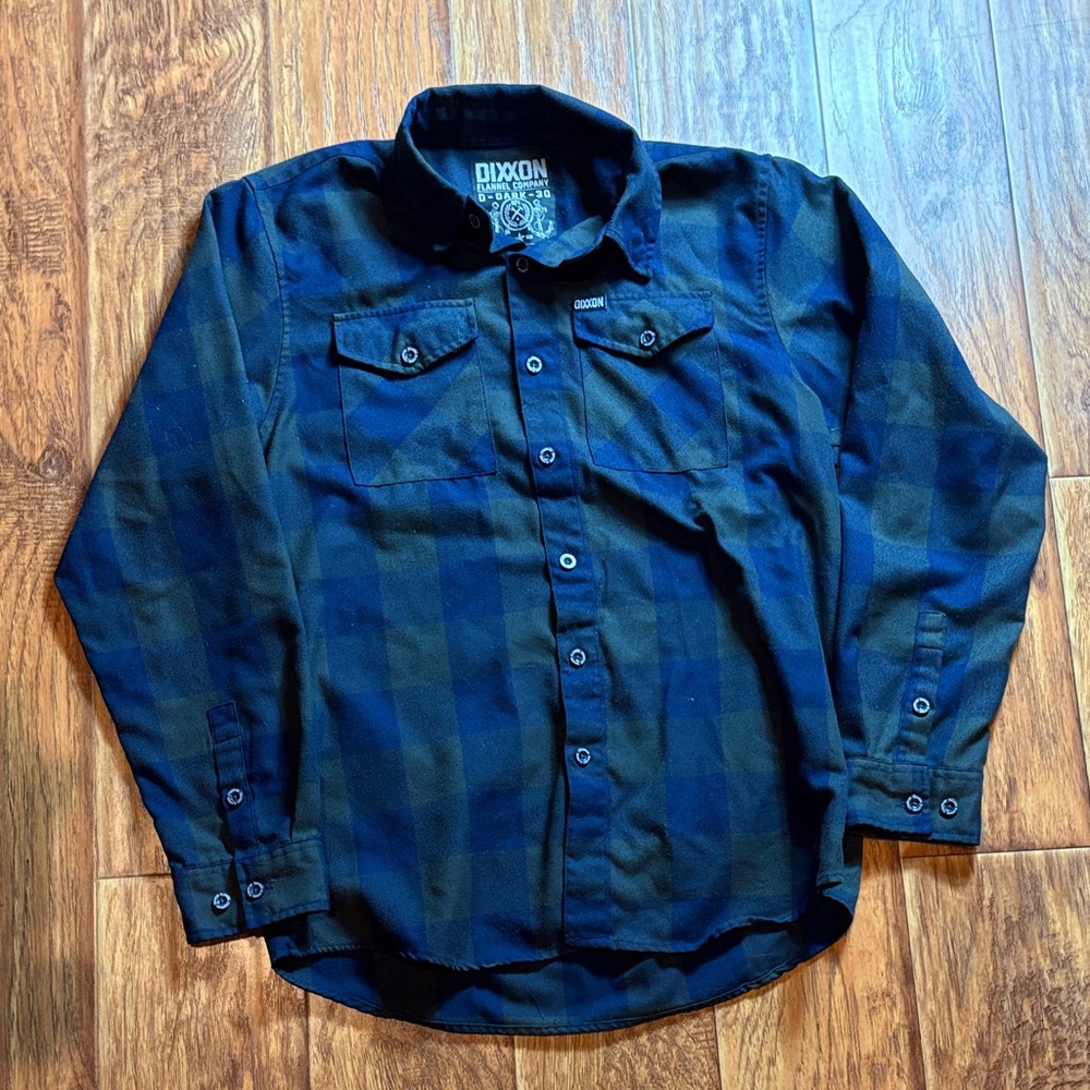 DIXXON Men's medium Plaid Shirt in Navy and Black